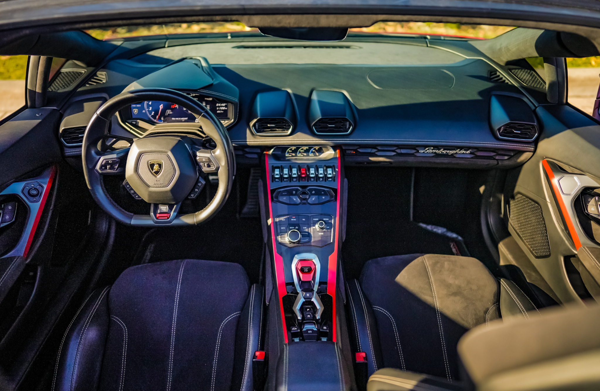 Lamborghini Huracán EVO Spyder photo