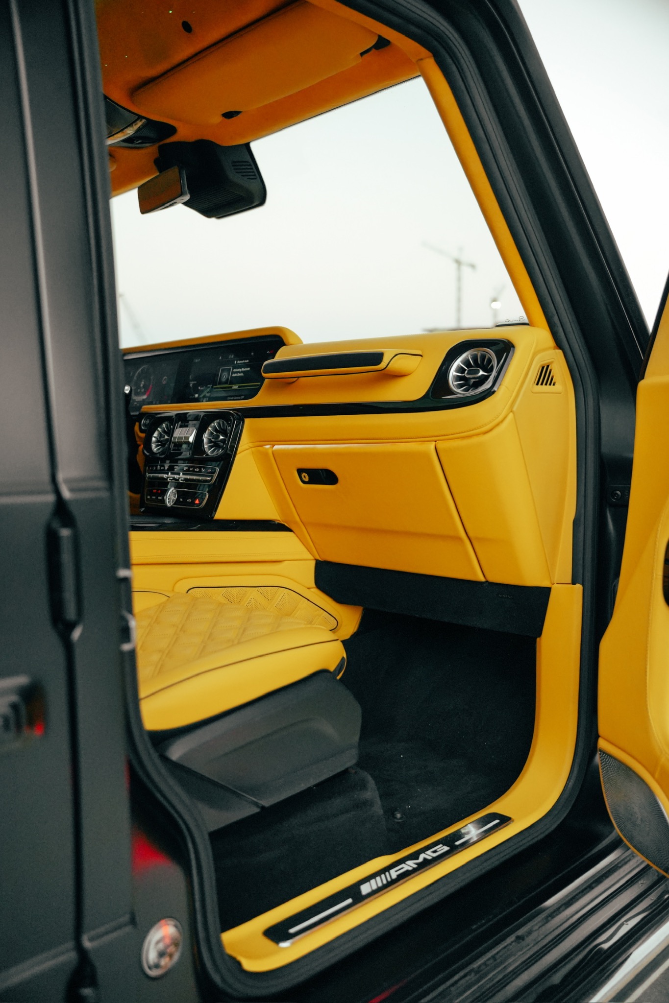 Mercedes-Benz G63 AMG photo