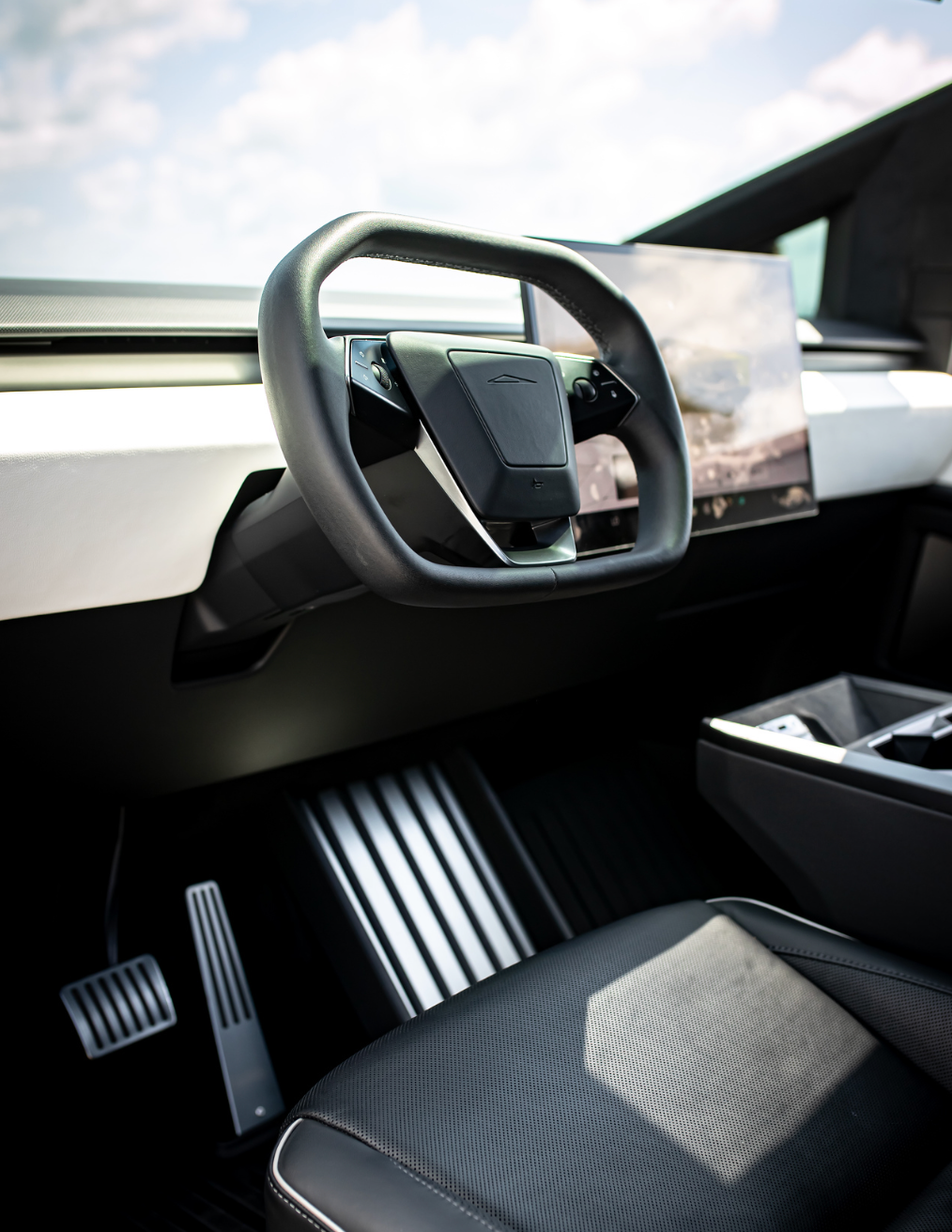 Tesla Cyberbeast photo